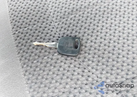 2000 Ford F150 z USA, uszkodzony, nr VIN 1FTRX18LXYNB79217